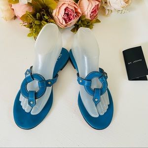 St . John made in Italy sandals blue size 6B